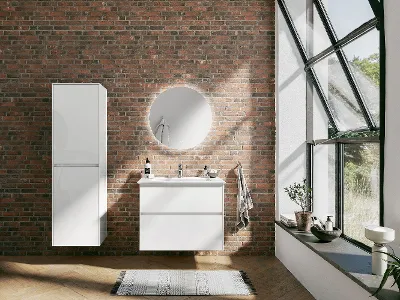 Collaro-skåp till tvättställ med Venticello-möbeltvättställ och More to See Lite-spegel från Villeroy & Boch i ett badrum med elegant industriell stil.