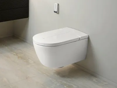 Et moderne baderom med ViClean dusjtoalett med fjernkontroll fra Villeroy & Boch.