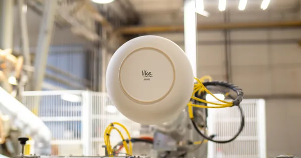 Image shows the finished product in the porcelain production process of Villeroy & Boch in Mettlach.