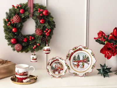 Festive Villeroy & Boch Annual Christmas Edition 2025 Festive Villeroy & Boch Annual Christmas Edition 2025 with decorated porcelain on a white sideboard.