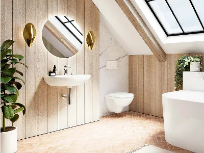 Lavabo, WC e vasca da bagno O.novo in bianco. Un bagno moderno e luminoso con lavabo a parete O.novo di Villeroy & Boch. Un grande lucernario, una pianta in vaso e accenti in legno aggiungono un tocco decorativo al bagno.