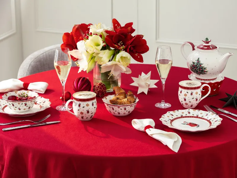 Festive Christmas breakfast with Toys Delight by Villeroy & Boch Festive Christmas breakfast with Toys Delight by Villeroy & Boch