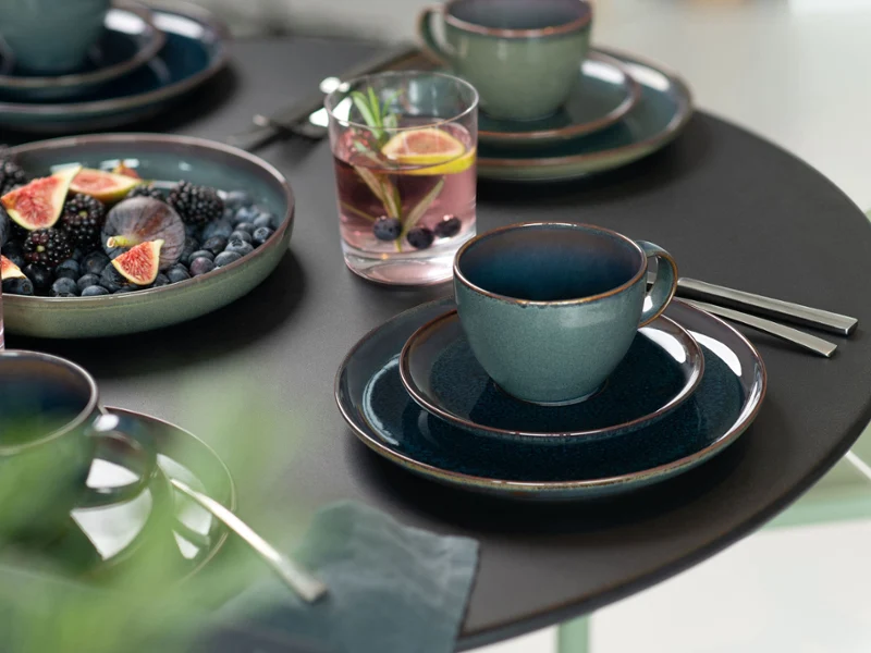 Vintage style porcelain pottery