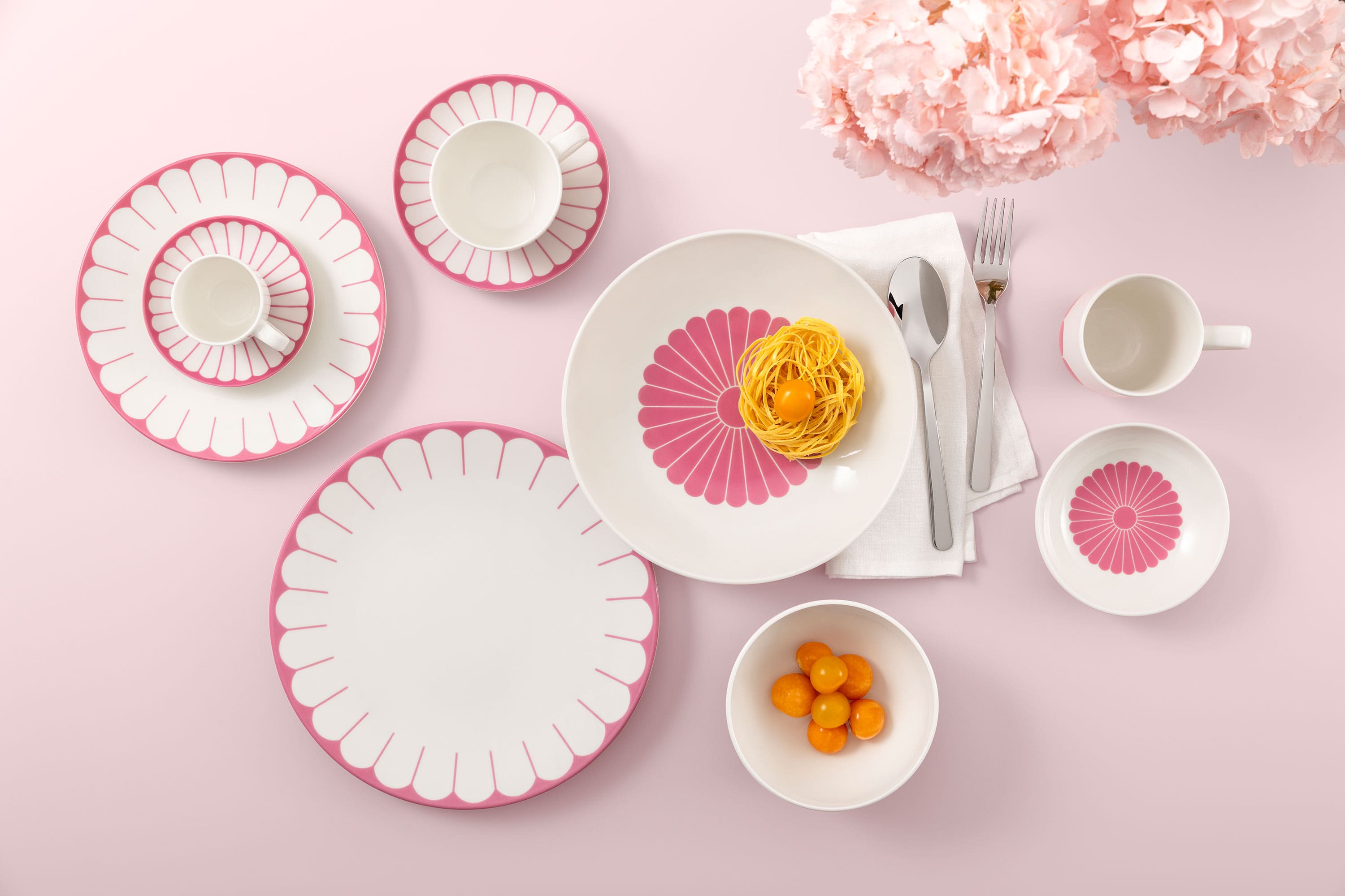 Not Your Grandma's Floral Dinnerware – Introducing the Fleur